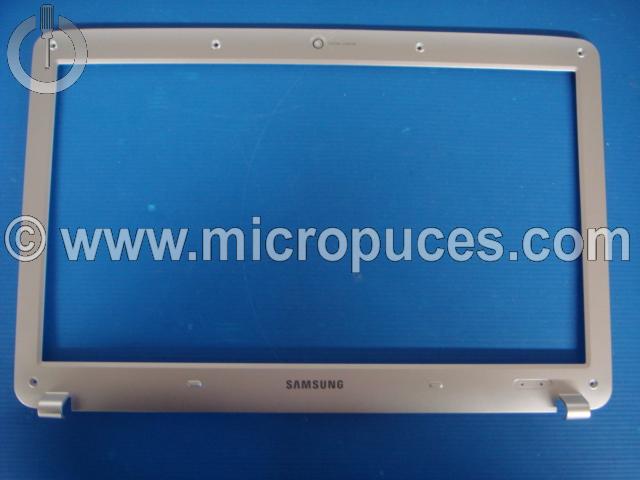 Plasturgie * NEUVE * tour d'écran pour Samsung NP-R530
