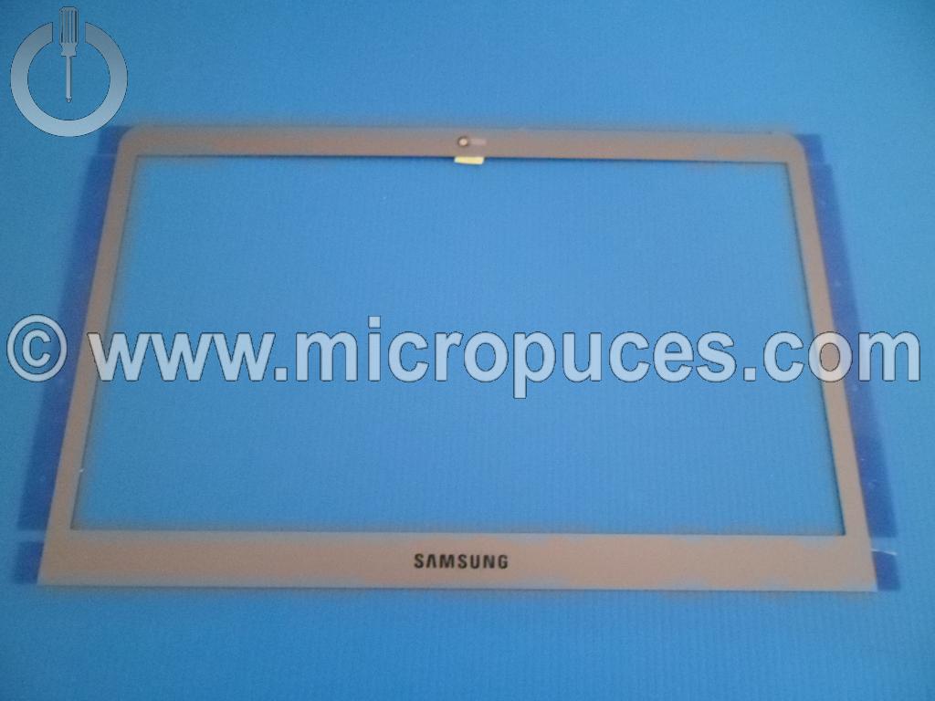 Plasturgie * NEUVE * tour d'écran pour SAMSUNG NP530U3B