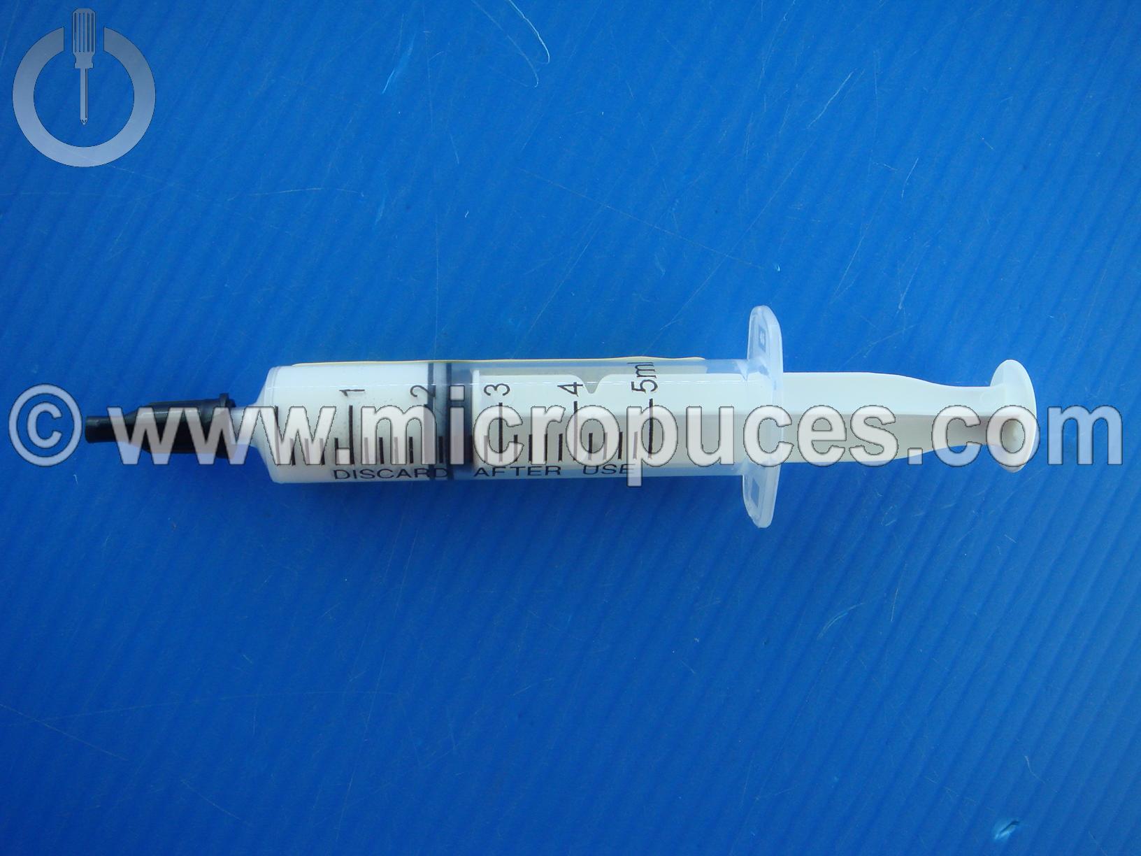 Pate thermique en seringue